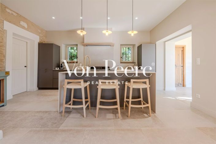 Image No.4-5 Bed House for sale