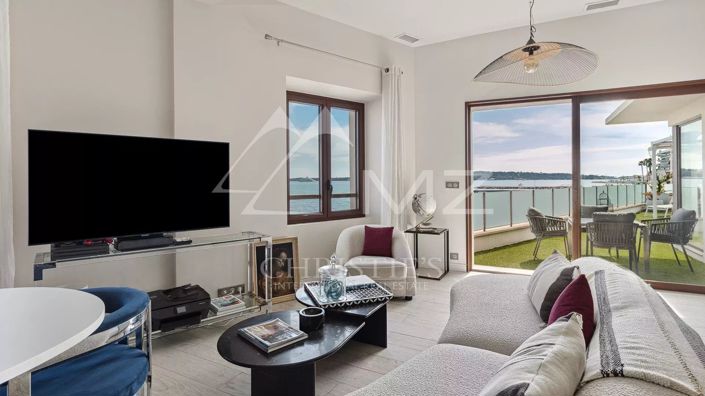 Image No.3-5 Bed House for sale