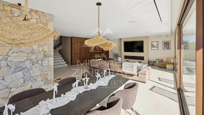 Image No.7-4 Bed House for sale