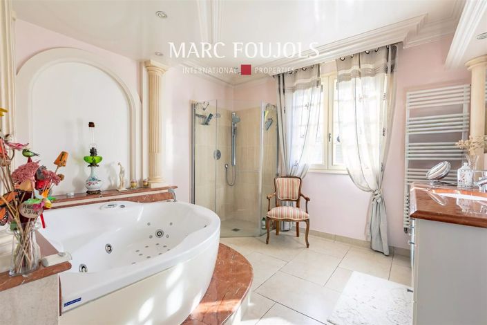 Image No.10-4 Bed House for sale