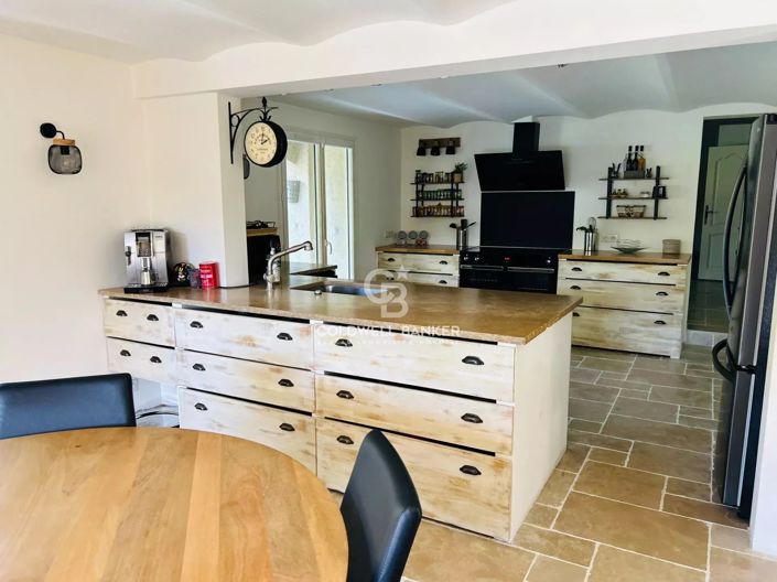 Image No.6-4 Bed House for sale