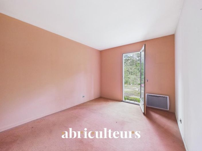 Image No.17-3 Bed House for sale