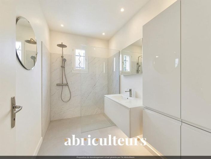 Image No.20-3 Bed House for sale