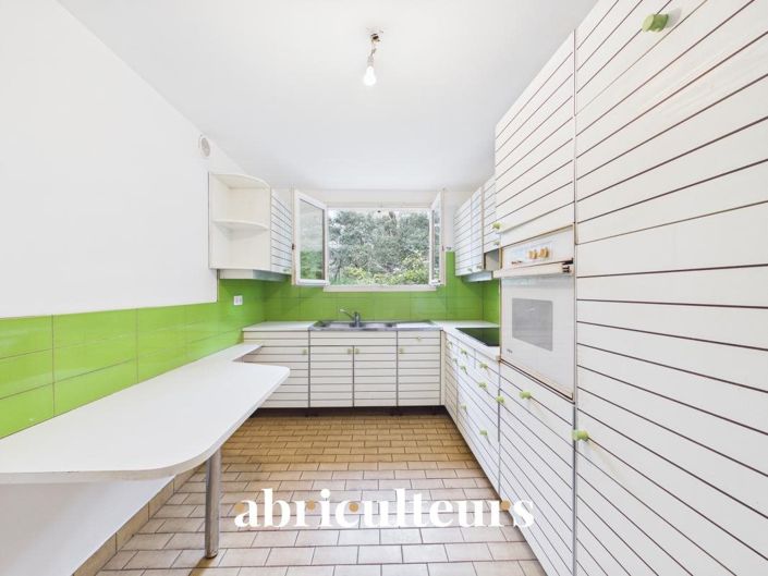 Image No.9-3 Bed House for sale