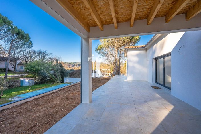 Image No.23-5 Bed House for sale