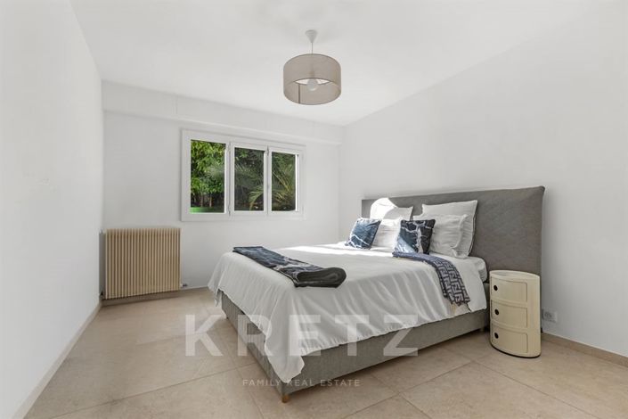 Image No.13-3 Bed Apartment for sale