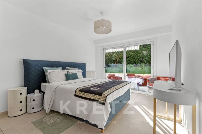 Image No.14-3 Bed Apartment for sale