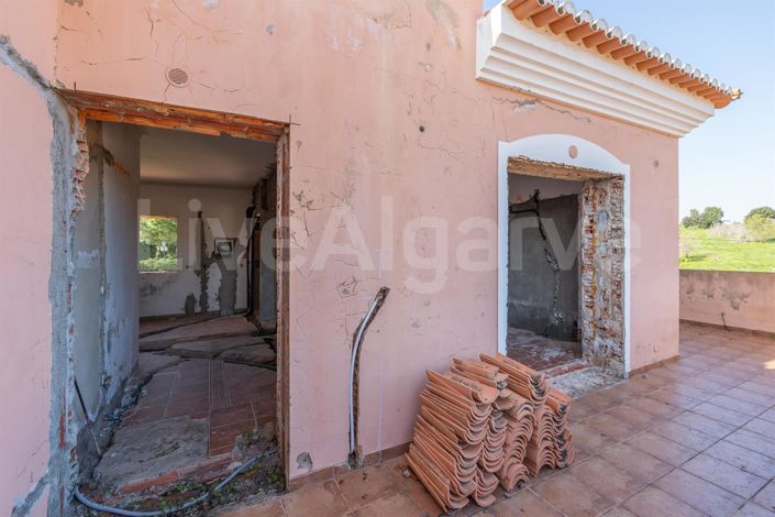Image No.14-3 Bed House for sale