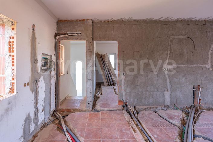 Image No.16-3 Bed House for sale