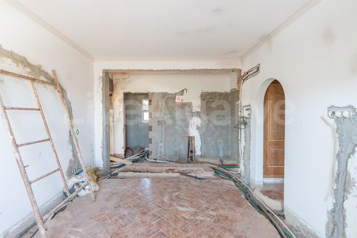 Image No.21-3 Bed House for sale