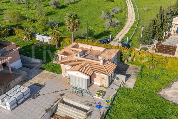 Image No.26-3 Bed House for sale