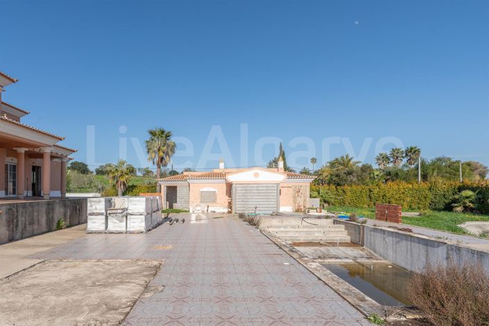 Image No.7-3 Bed House for sale