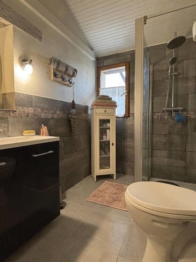 Image No.7-3 Bed House for sale