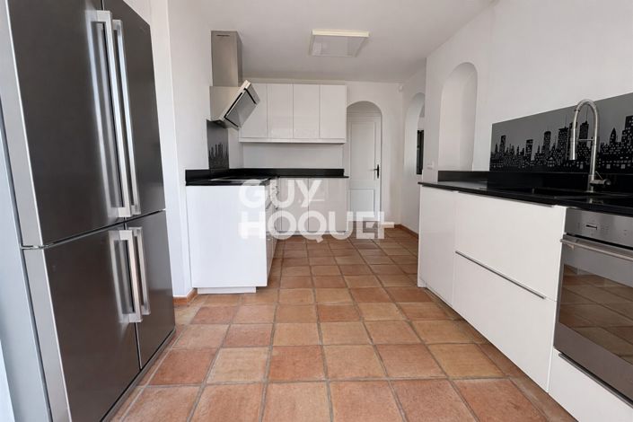 Image No.7-Maison de 7 chambres à vendre à Cavalaire-sur-Mer