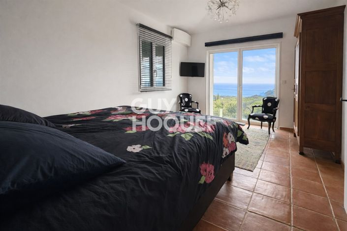 Image No.9-Maison de 7 chambres à vendre à Cavalaire-sur-Mer