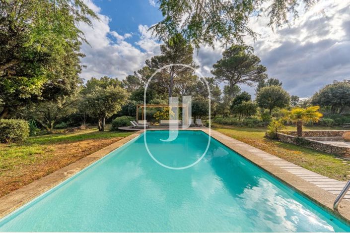 Image No.15-6 Bed House for sale