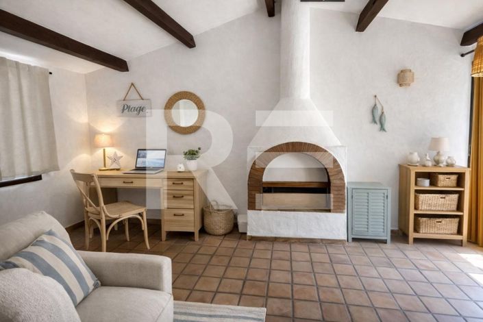 Image No.2-2 Bed House for sale