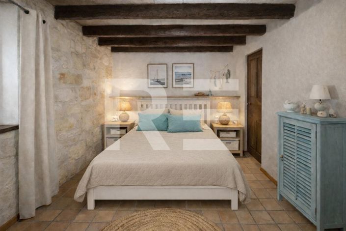 Image No.4-2 Bed House for sale