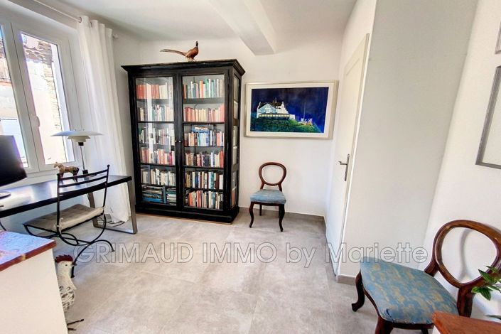 Image No.7-3 Bed House for sale