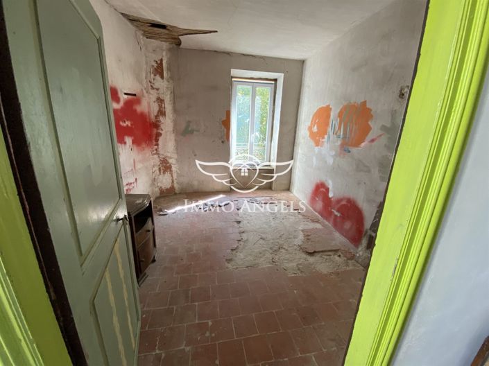 Image No.13-6 Bed House for sale