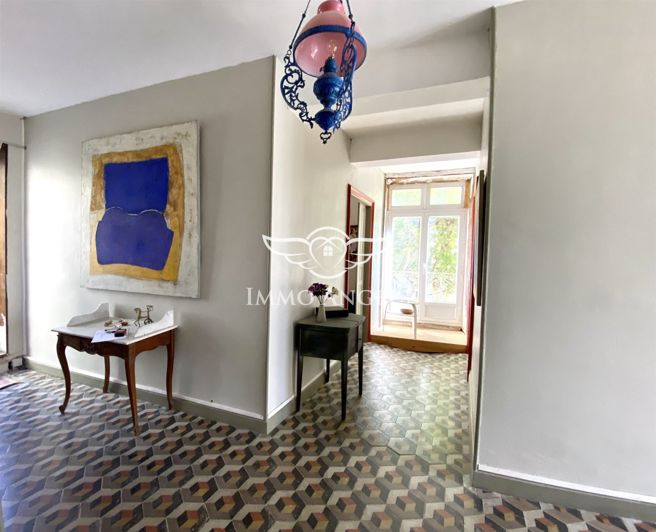 Image No.4-6 Bed House for sale