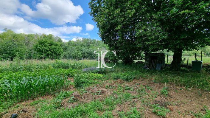 Image No.2-4 Bed House for sale