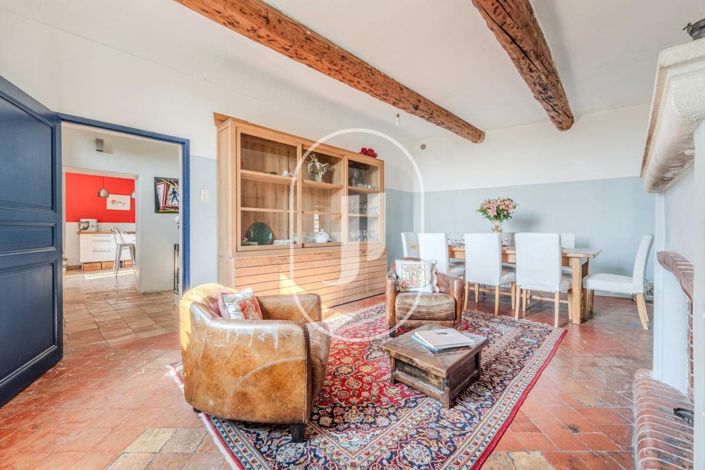 Image No.3-5 Bed House for sale