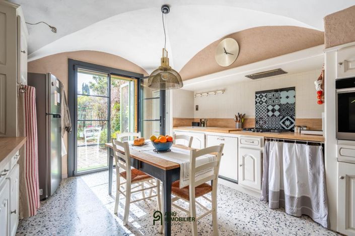 Image No.6-4 Bed House for sale