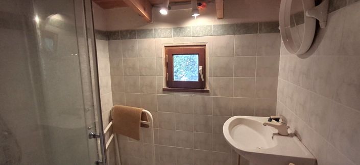 Image No.12-7 Bed House for sale