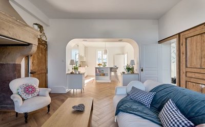 1 - Franche-Comté, House