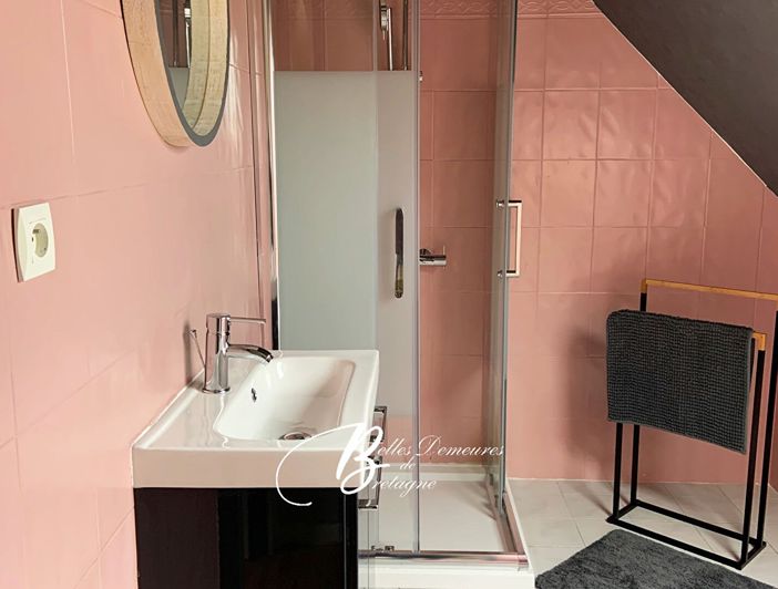 Image No.18-7 Bed House for sale