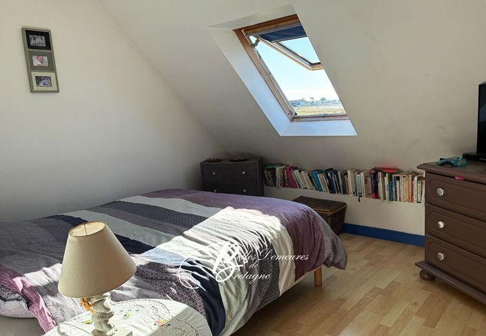 Image No.9-7 Bed House for sale