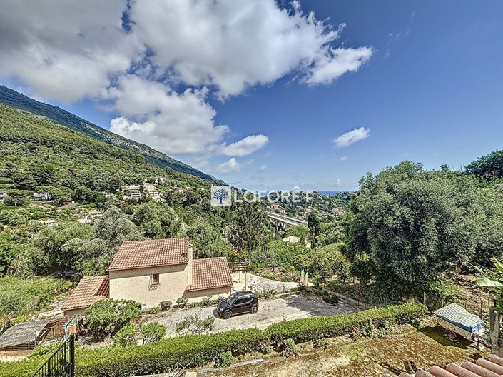 Image No.15-4 Bed Property for sale