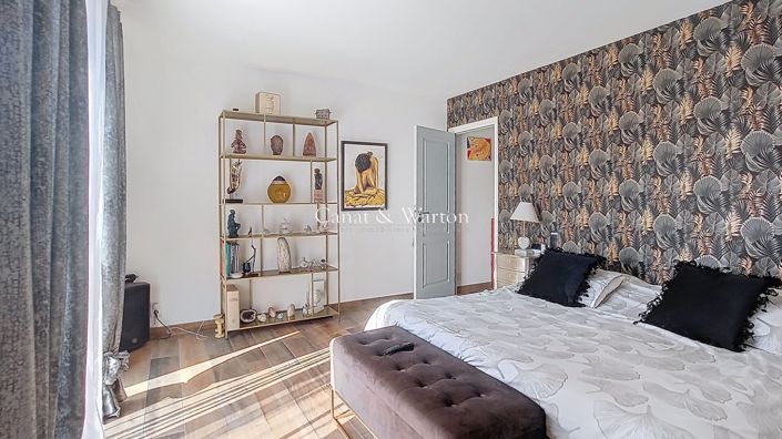 Image No.7-3 Bed Property for sale