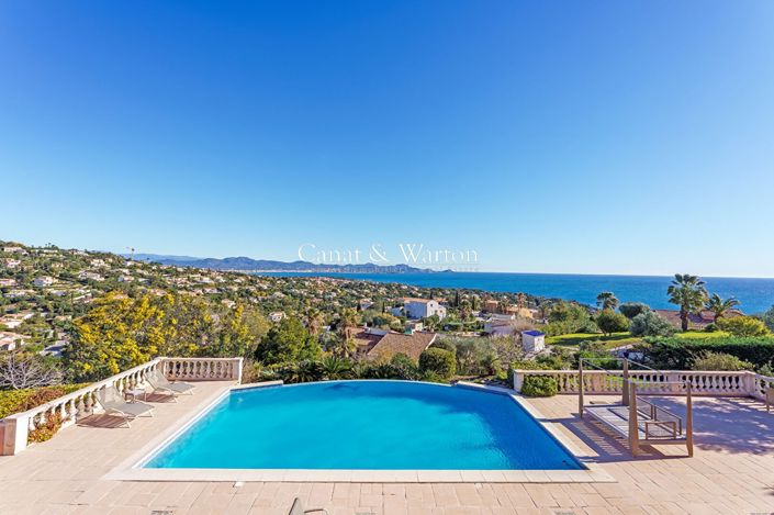 Image No.2-Propriété de 3 chambres à vendre à Les Issambres