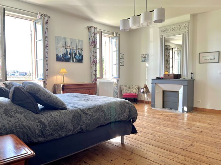 Image No.10-5 Bed House for sale