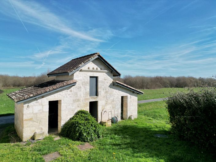 Image No.17-5 Bed House for sale