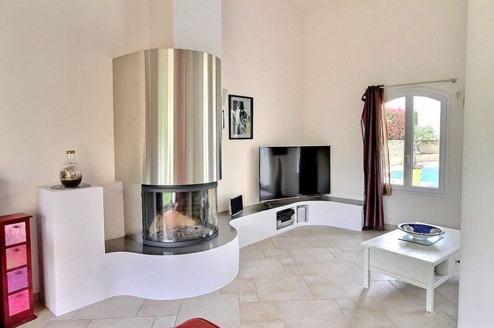 Image No.7-5 Bed House for sale