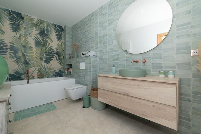Image No.14-4 Bed House for sale