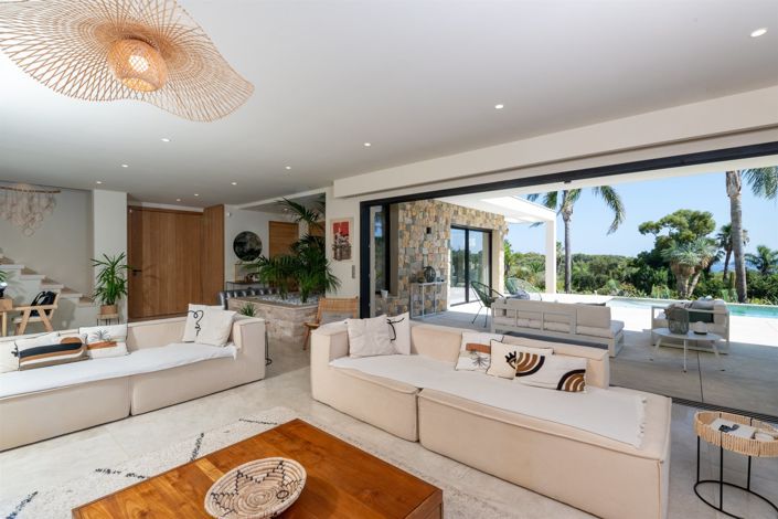 Image No.4-4 Bed House for sale