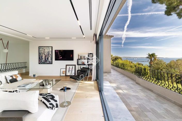 Image No.4-5 Bed House for sale