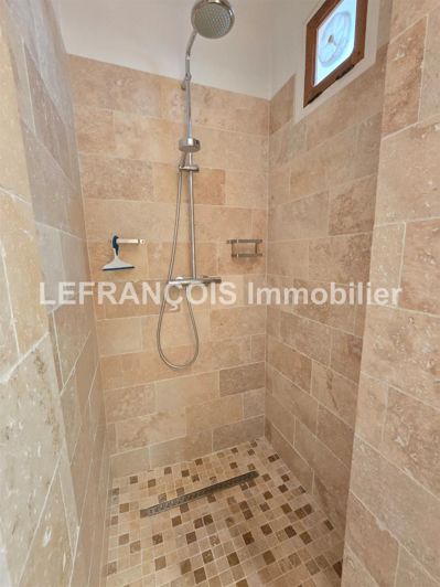 Image No.14-3 Bed House for sale