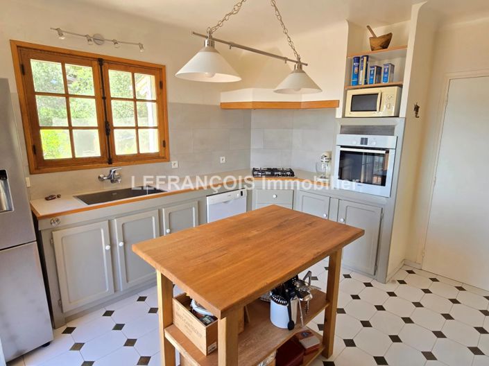 Image No.6-3 Bed House for sale