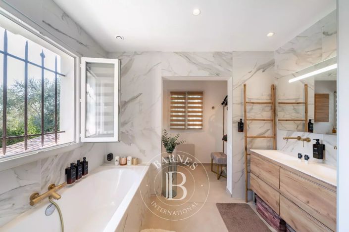 Image No.16-Maison de 4 chambres à vendre à Le Cannet