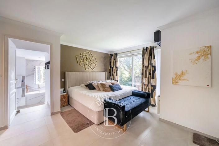 Image No.6-Maison de 4 chambres à vendre à Le Cannet