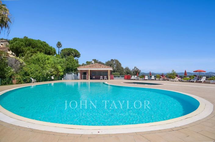 Image No.11-3 Bed Apartment for sale