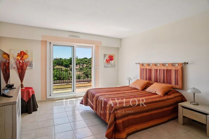 Image No.7-3 Bed Apartment for sale