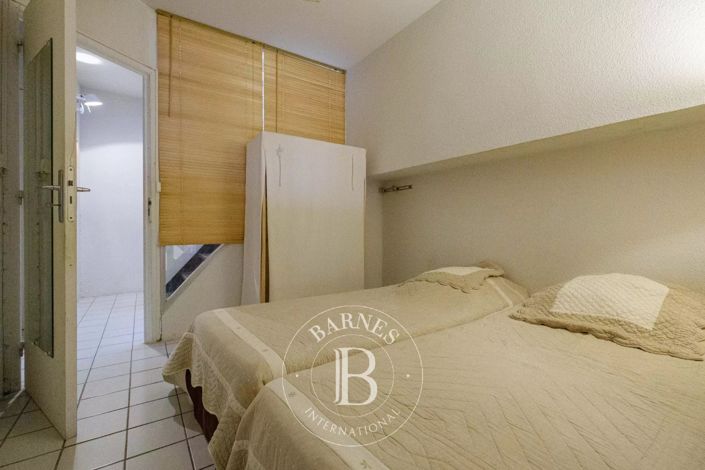 Image No.15-3 Bed Apartment for sale