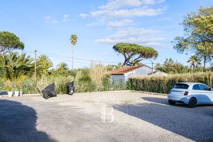 Image No.18-3 Bed Apartment for sale