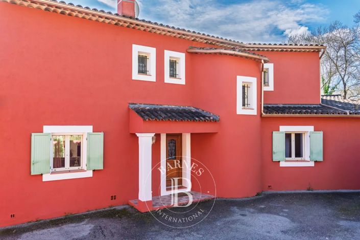 Image No.5-7 Bed House for sale